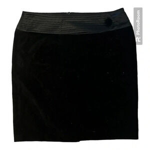 Behnaz Sarafpour for Target Juniors size 7 velvet mini skirt in black